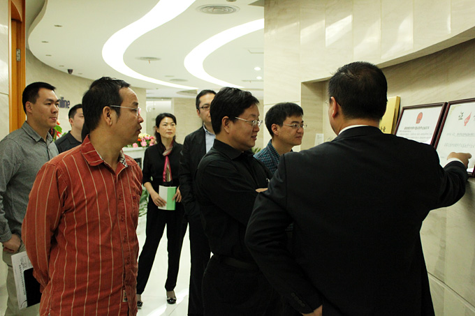 巅峰国际官网-钻营健全,你我一路成长