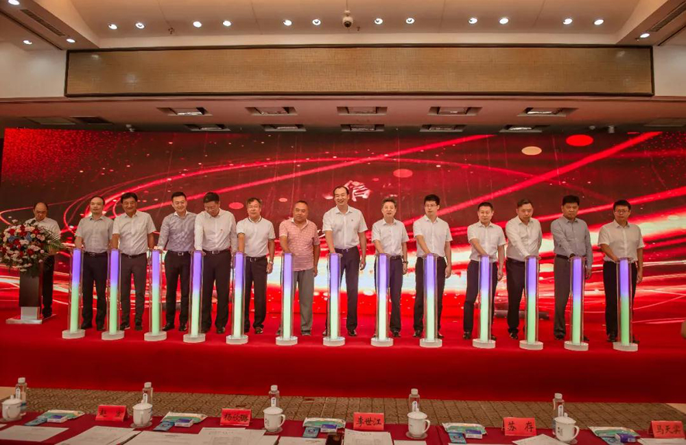 巅峰国际官网-钻营健全,你我一路成长