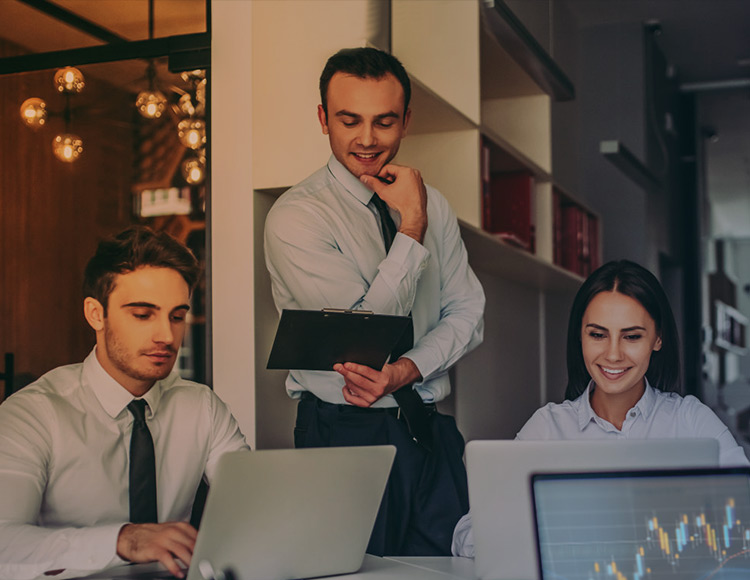 开诚求实，，，，，，，，为投资者创造长远价值